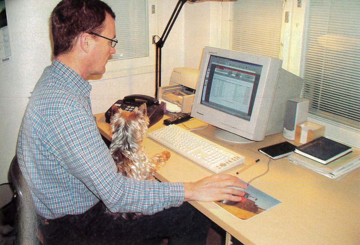 "Tänä päivänä voi ostaa käytetyn traktorin tai minkä tahansa maatalouskoneen pelkän Internet-informaation avulla", Maatilan Pellervo kertoi vuonna 2002 ja esiteli lyhyesti verkkosivut, joilla oli tarjolla peräti 2 500 käytettyä traktoria.