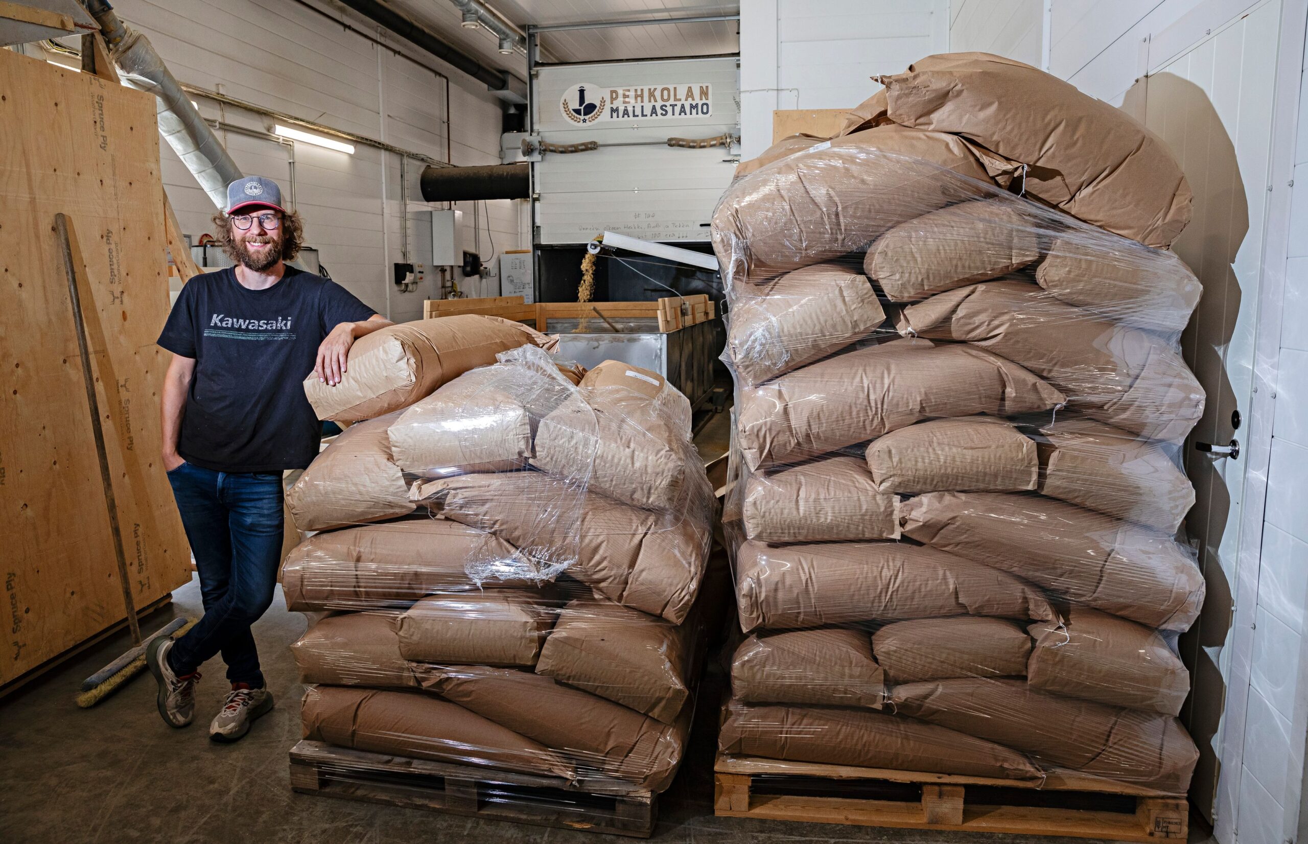 Oluenvalmistajat pystyvät kertomaan, mistä raaka-aine on peräisin, kun mallassäkeissä on viljelijän nimi.