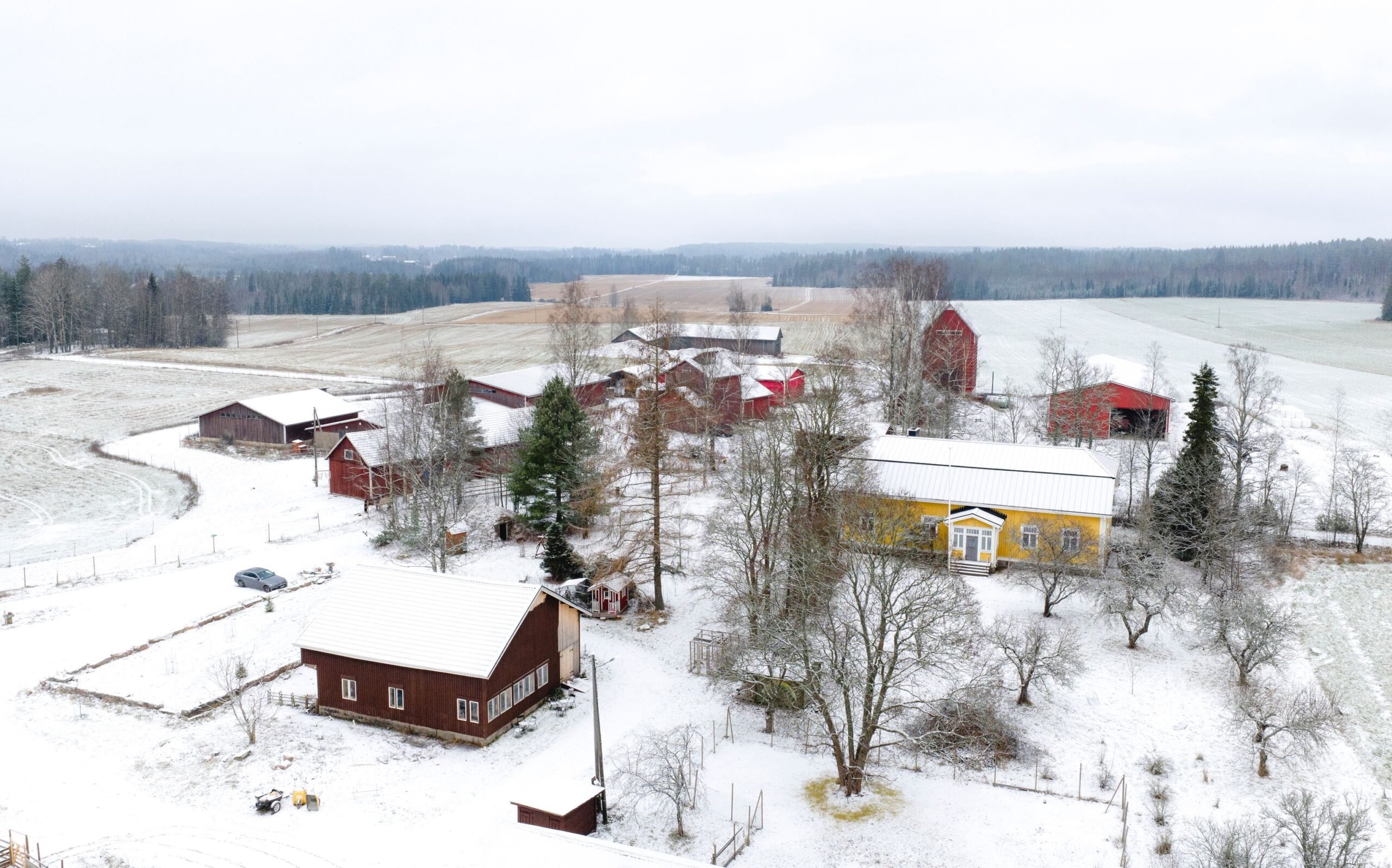 Maisin tila sijaitsee Seitsemän veljeksen maisemissa.